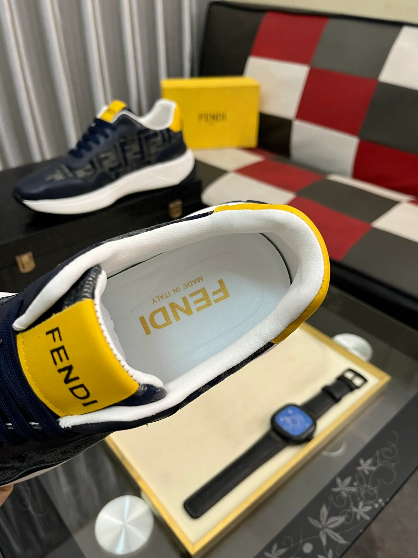 Men's Men's Shoes💰458⌚️⌚️[Fendi] Fendi's latest casual shoes for men! Available at counters simultaneously! A one-to-one replica of the original. Made entirely of imported top-grain calfskin, the interior is made of top-grain water-dyed cowhide, and the original factory-supplied rubber outsole. Leading new fashion concepts. Matching code: 38-443️⃣Colors available